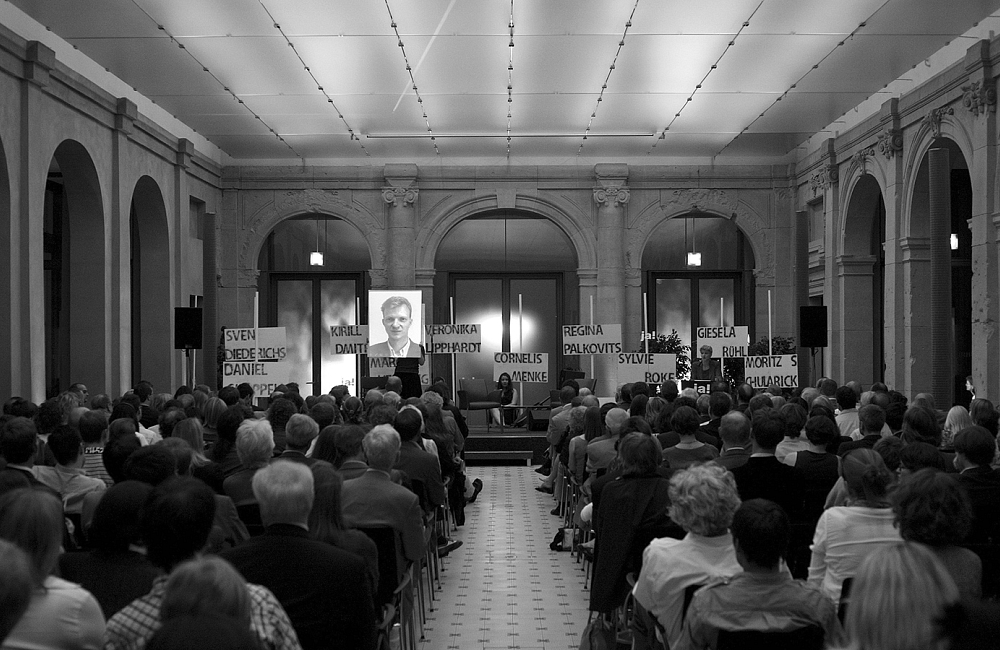 2010 WER KRIEGT DIE KRISE? Festveranstaltung und Preisfrage der Jungen Akademie an der Berlin-Brandenburgischen Akademie der Wissenschaften und der Deutschen Akademie der Naturforscher Leopoldina Halle