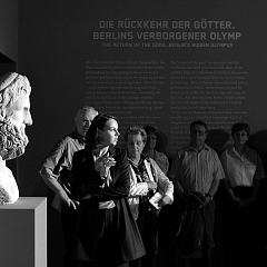 WOHIN MIT DEN GÖTTERN? Pergamonmuseum Berlin 2009