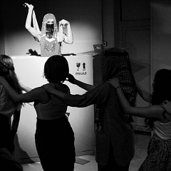 ZWÜSCHE STÜEL U BÄNK / EINE HOMMAGE AN MANI MATTER Gymnasium Unterstrass  Zürich 2012