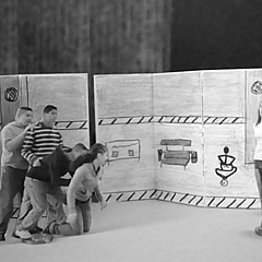 HELMHOLTZ-OPER AUF DER SUCHE NACH DER EIGENEN IDENTITÄT Hermann-von-Helmholtz-Schule Berlin-Neukölln  2007 /2008