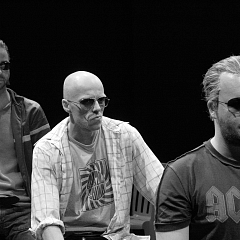 Dirk Laucke ALTER FORD ESCORT DUNKELBLAU Stadttheater Gießen 2010