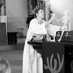 Beatrice Teuscher WIR WERDEN HÖLLISCH FREI SEIN Französische Kirche Bern 2017