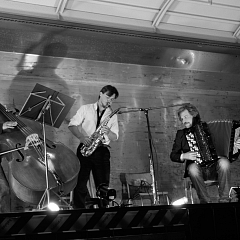 Eröffnung AUF DEN GLEISEN TRIO LACCASAX Stellwerk Basel 2015
