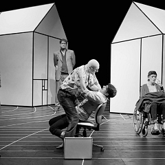 Philipp Löhle NULLEN UND EINSEN Stadttheater Gießen 2014