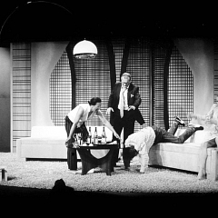Yasmina Reza DREI MAL LEBEN Staatstheater Nürnberg 2003