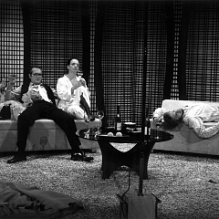 Yasmina Reza DREI MAL LEBEN Staatstheater Nürnberg 2003