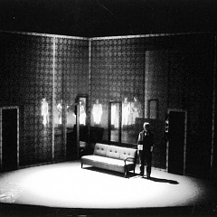 Jon Fosse DAS MÄDCHEN AUF DEM SOFA Staatstheater Nürnberg 2003