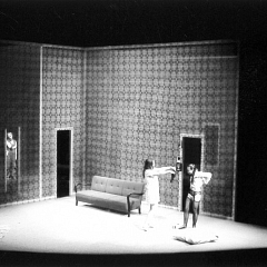 Jon Fosse DAS MÄDCHEN AUF DEM SOFA Staatstheater Nürnberg 2003