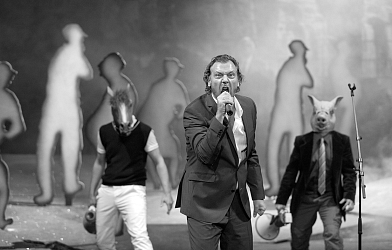 Henrik Ibsen EIN VOLKSFEIND Stadttheater Gießen 2011